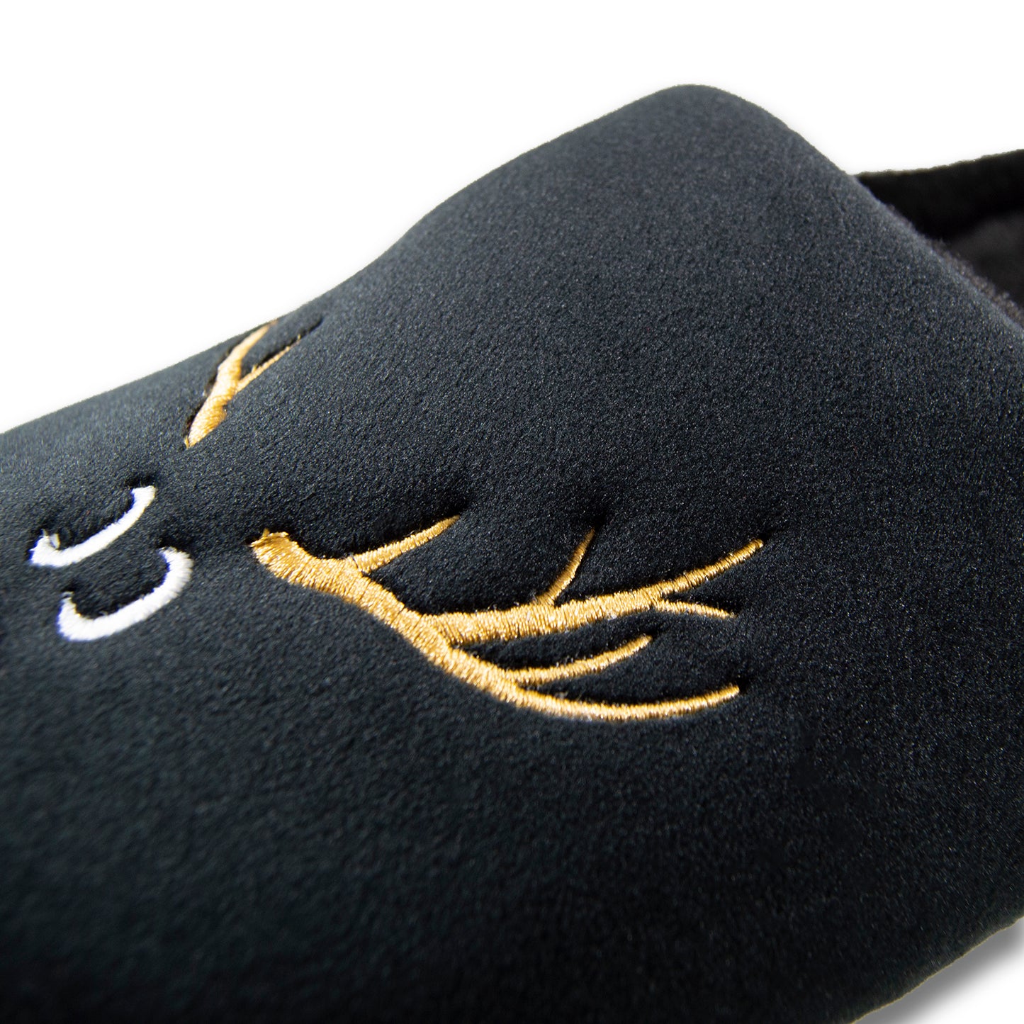 Elegance Black Reindeer
