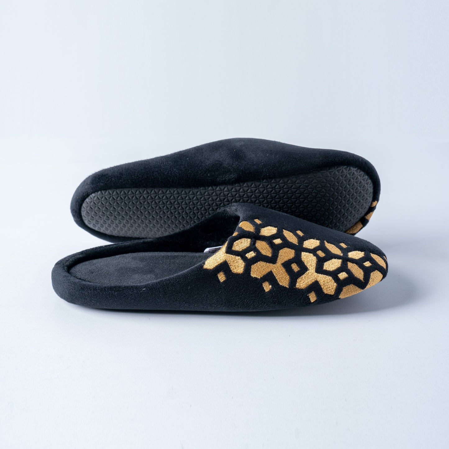 Arabesque - Black